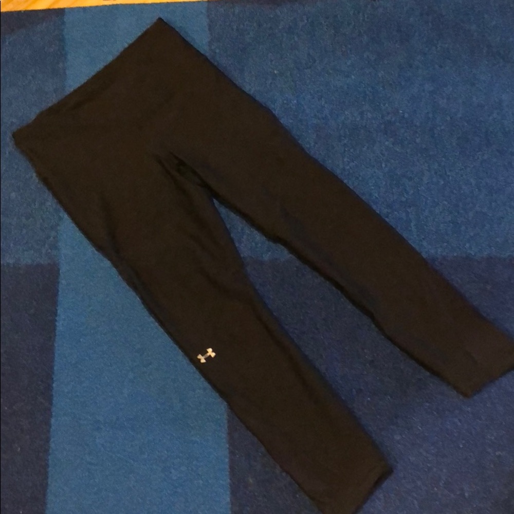 Under armour black and mesh leggings